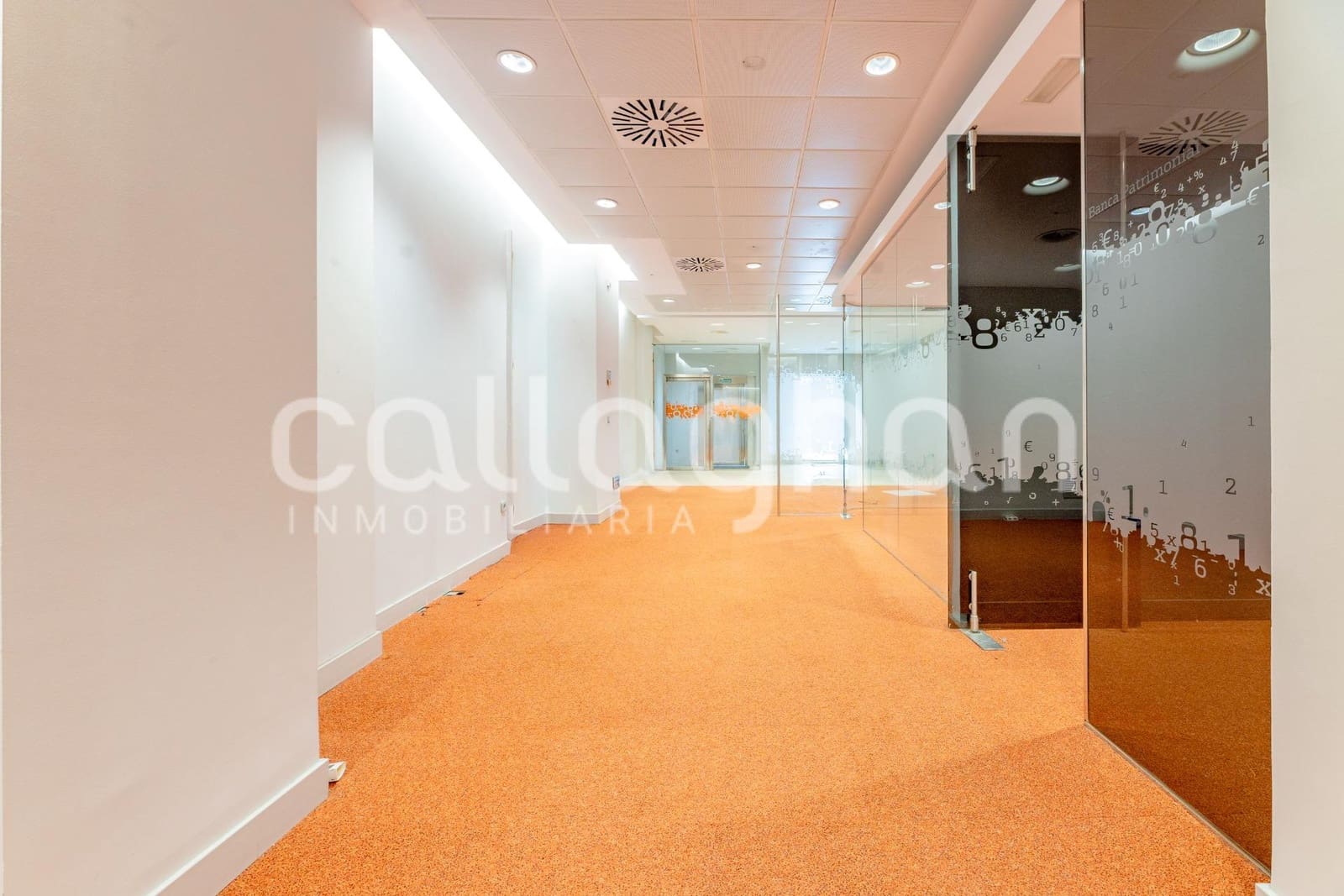 Komercyjne do wynajęcia w Catarroja - 1 600 € (Ref: 9975593)