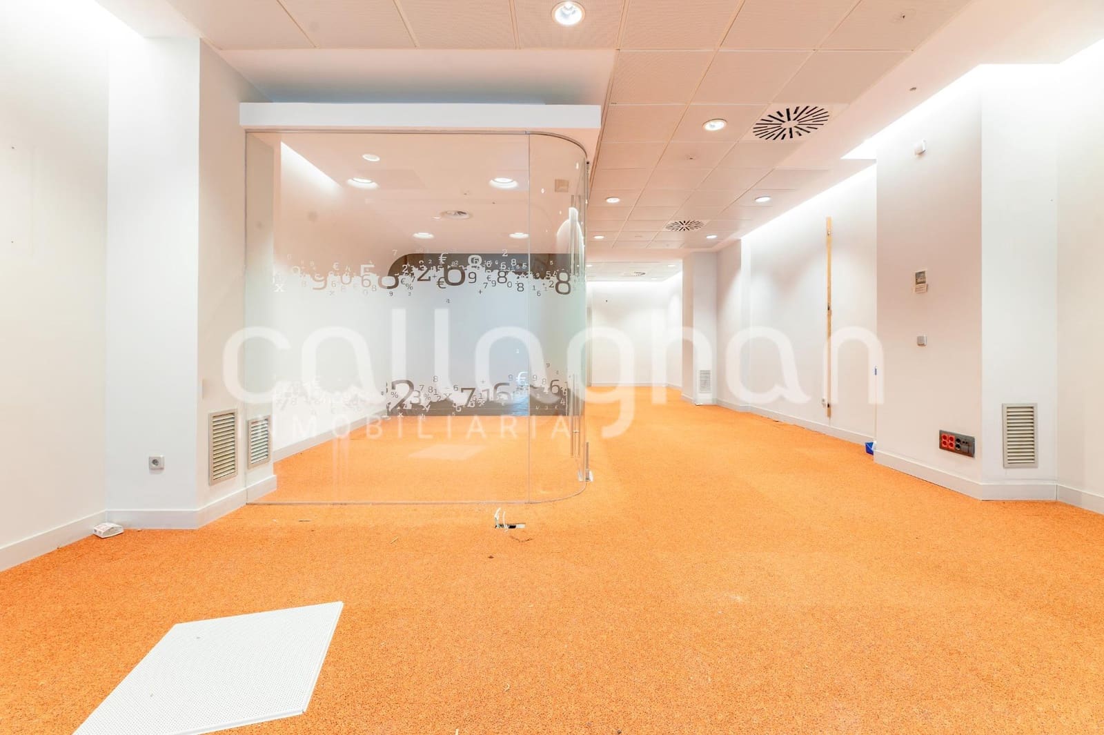 Komercyjne do wynajęcia w Catarroja - 1 600 € (Ref: 9975593)