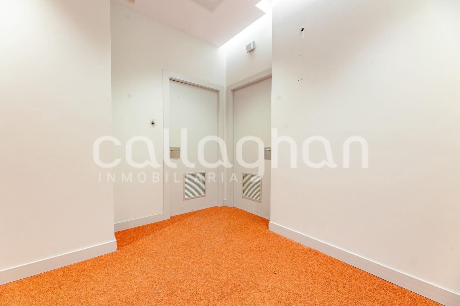 Komercyjne do wynajęcia w Catarroja - 1 600 € (Ref: 9975593)