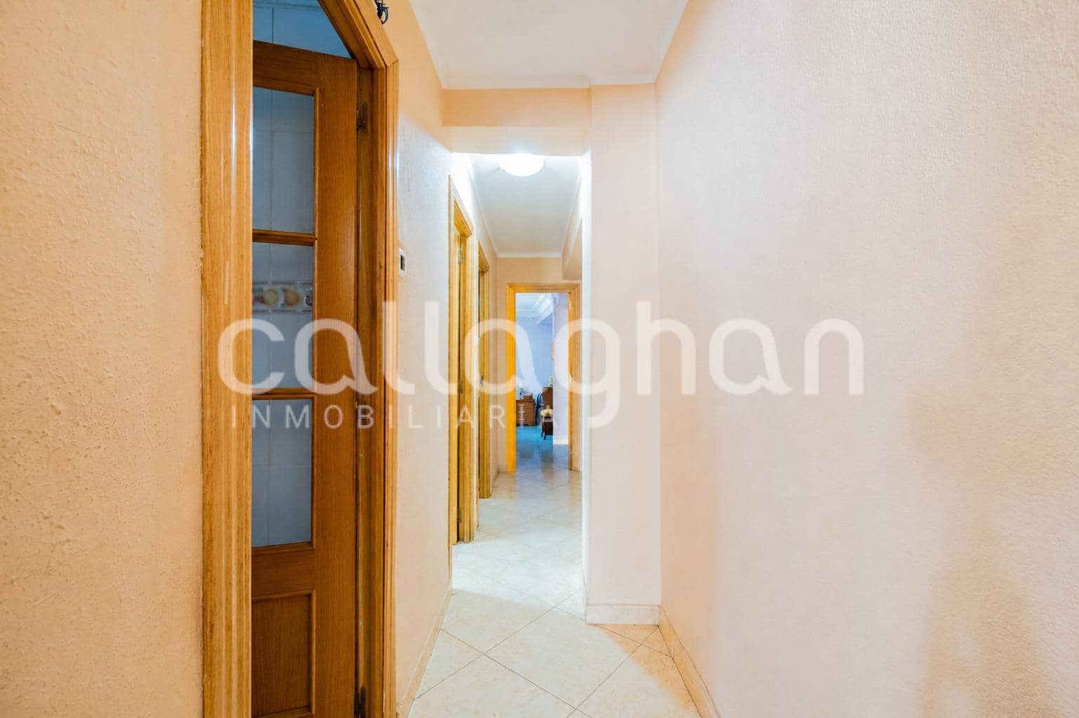 2 makuuhuone Asunto myytävänä paikassa Valencia kaupunki - 260 000 € (Ref: 9979029)