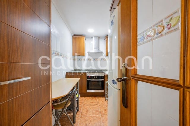 Piso de 2 habitaciones en Cabanyal-Canyamelar, València ciudad en venta - 260.000 € (Ref: 9979029)