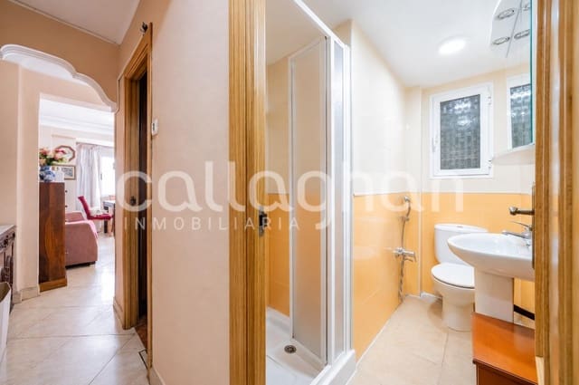 Piso de 2 habitaciones en Cabanyal-Canyamelar, València ciudad en venta - 260.000 € (Ref: 9979029)