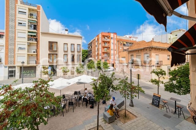 Piso de 2 habitaciones en Cabanyal-Canyamelar, València ciudad en venta - 260.000 € (Ref: 9979029)