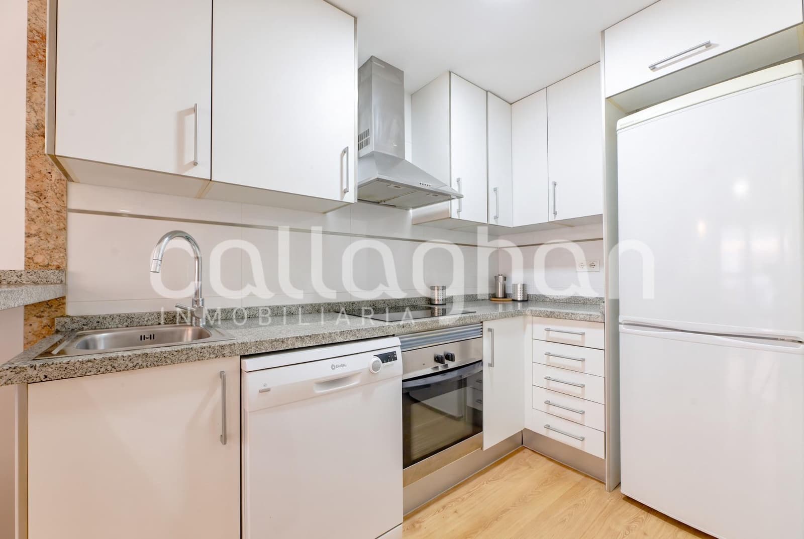 1 makuuhuone Asunto myytävänä paikassa Alboraya / Alboraia mukana uima-altaan 
autotalli - 385 000 € (Ref: 9990857)