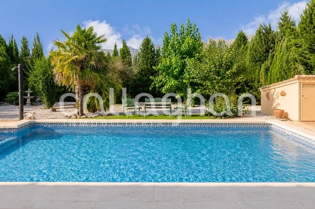 4 soverom Villa til salgs i Alzira med svømmebasseng garasje - € 420 000 (Ref: 9994401)