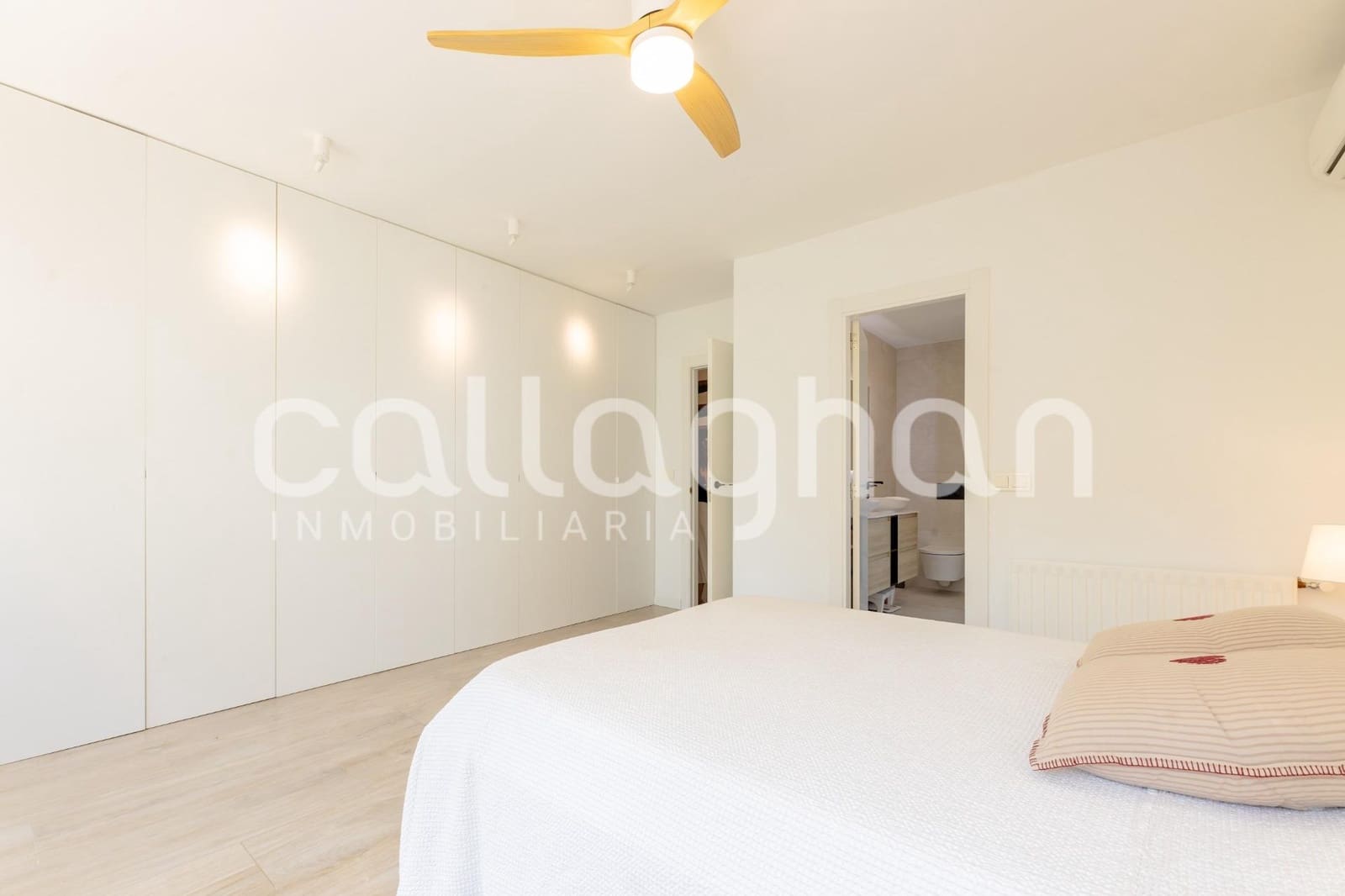 3 soveværelse Semi-Rækkehus til salg i Godella med swimmingpool garage - € 615.000 (Ref: 9994402)