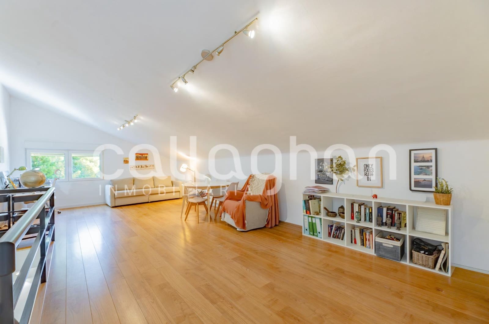 3 soveværelse Semi-Rækkehus til salg i Godella med swimmingpool garage - € 615.000 (Ref: 9994402)