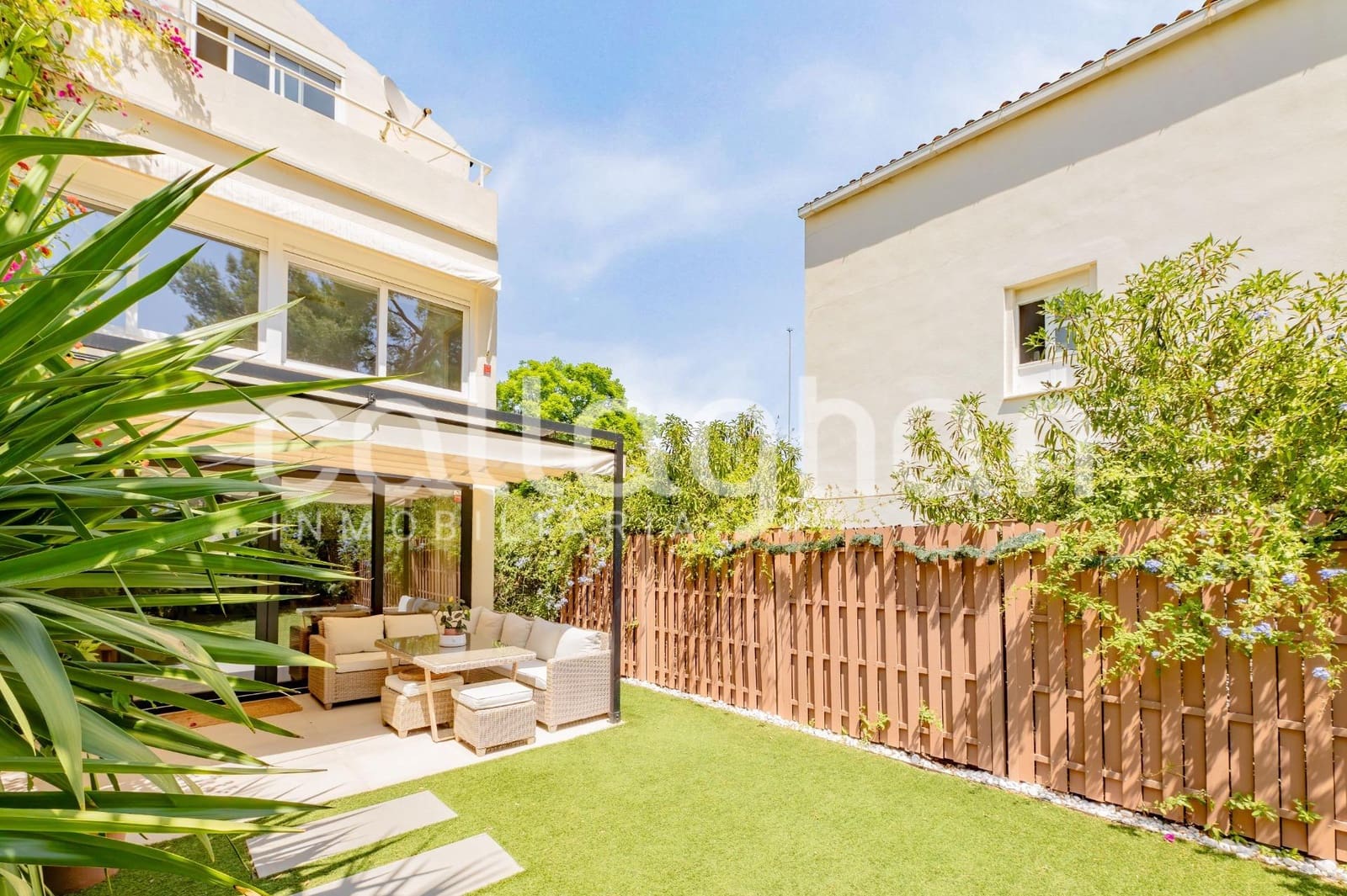 3 soveværelse Semi-Rækkehus til salg i Godella med swimmingpool garage - € 615.000 (Ref: 9994402)