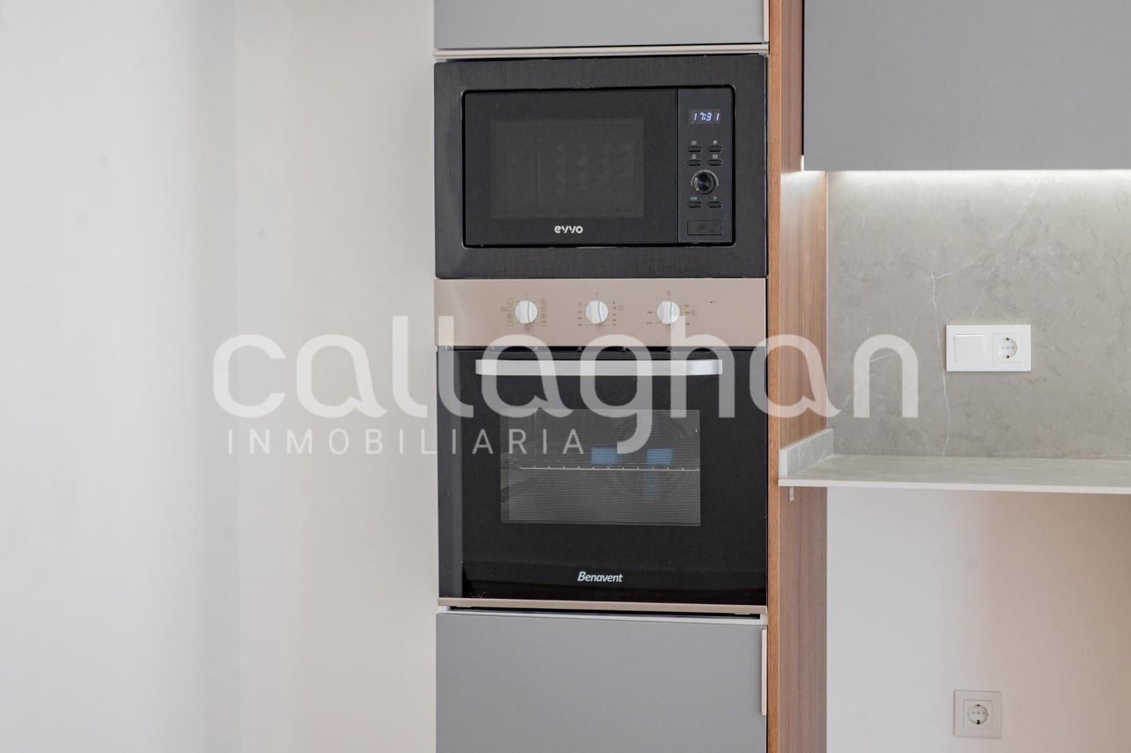 Piso de 3 habitaciones en València ciudad en venta - 420.000 € (Ref: 9997230)