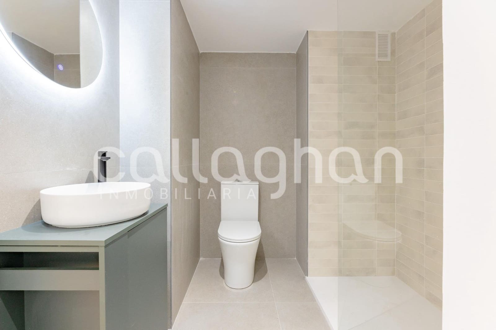 Piso de 3 habitaciones en València ciudad en venta - 420.000 € (Ref: 9997230)