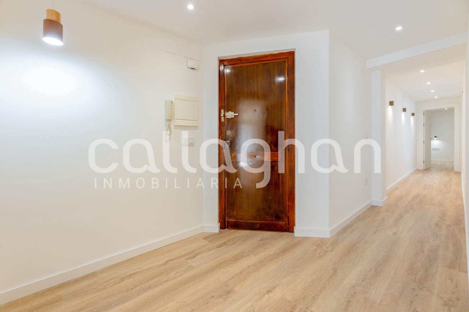 Piso de 3 habitaciones en València ciudad en venta - 420.000 € (Ref: 9997230)