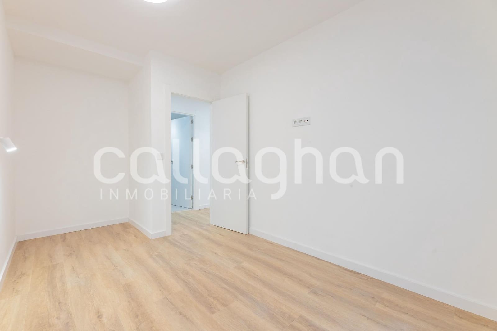 Piso de 3 habitaciones en València ciudad en venta - 420.000 € (Ref: 9997230)