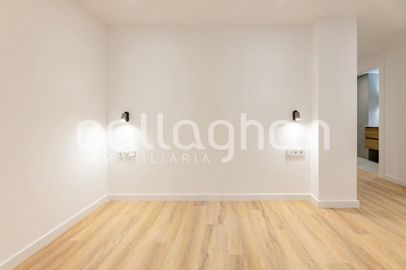 Piso de 3 habitaciones en València ciudad en venta - 420.000 € (Ref: 9997230)