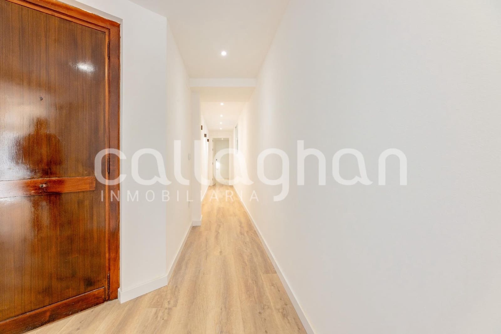 Piso de 3 habitaciones en València ciudad en venta - 420.000 € (Ref: 9997230)