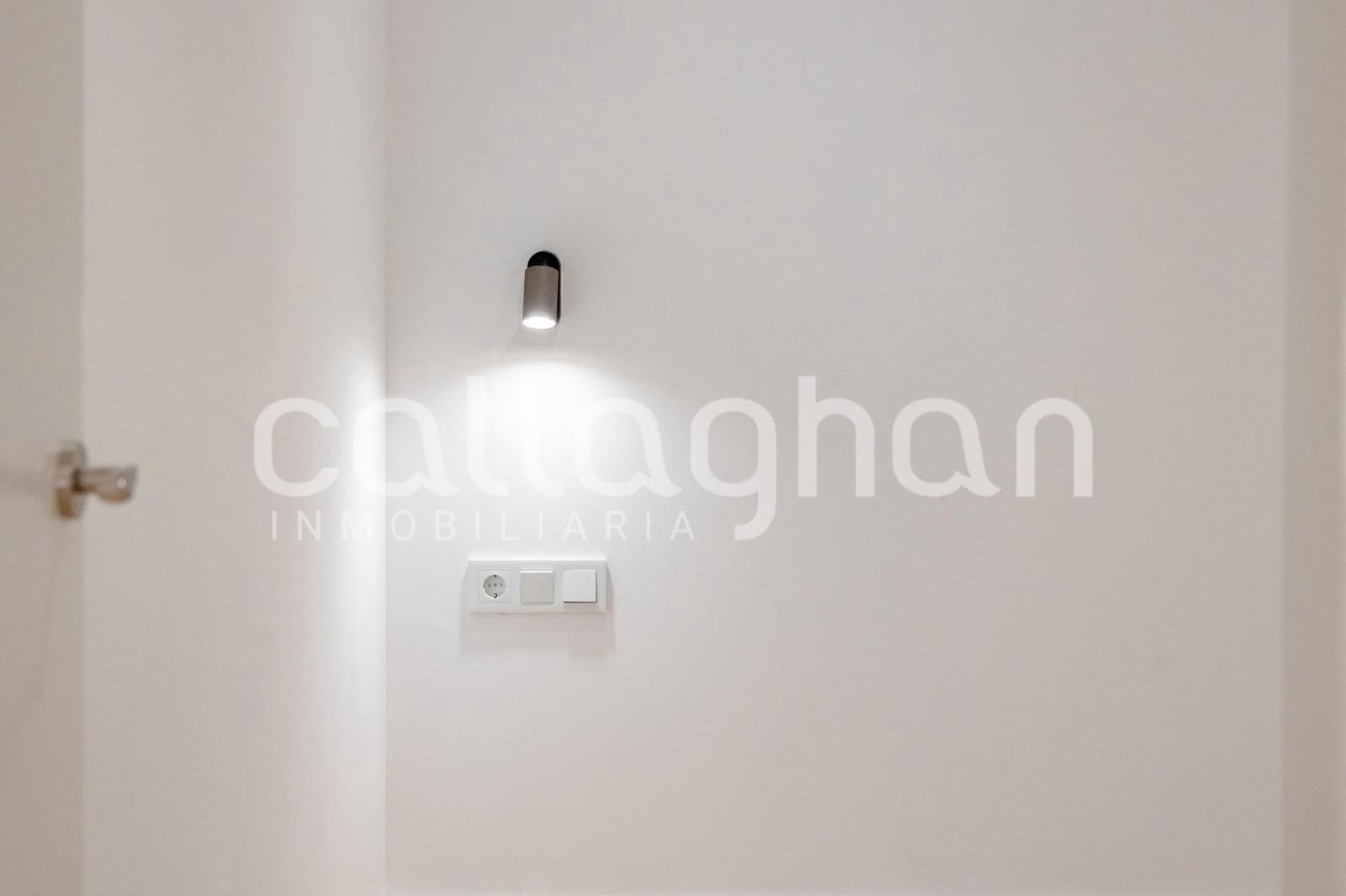 Piso de 3 habitaciones en València ciudad en venta - 420.000 € (Ref: 9997230)