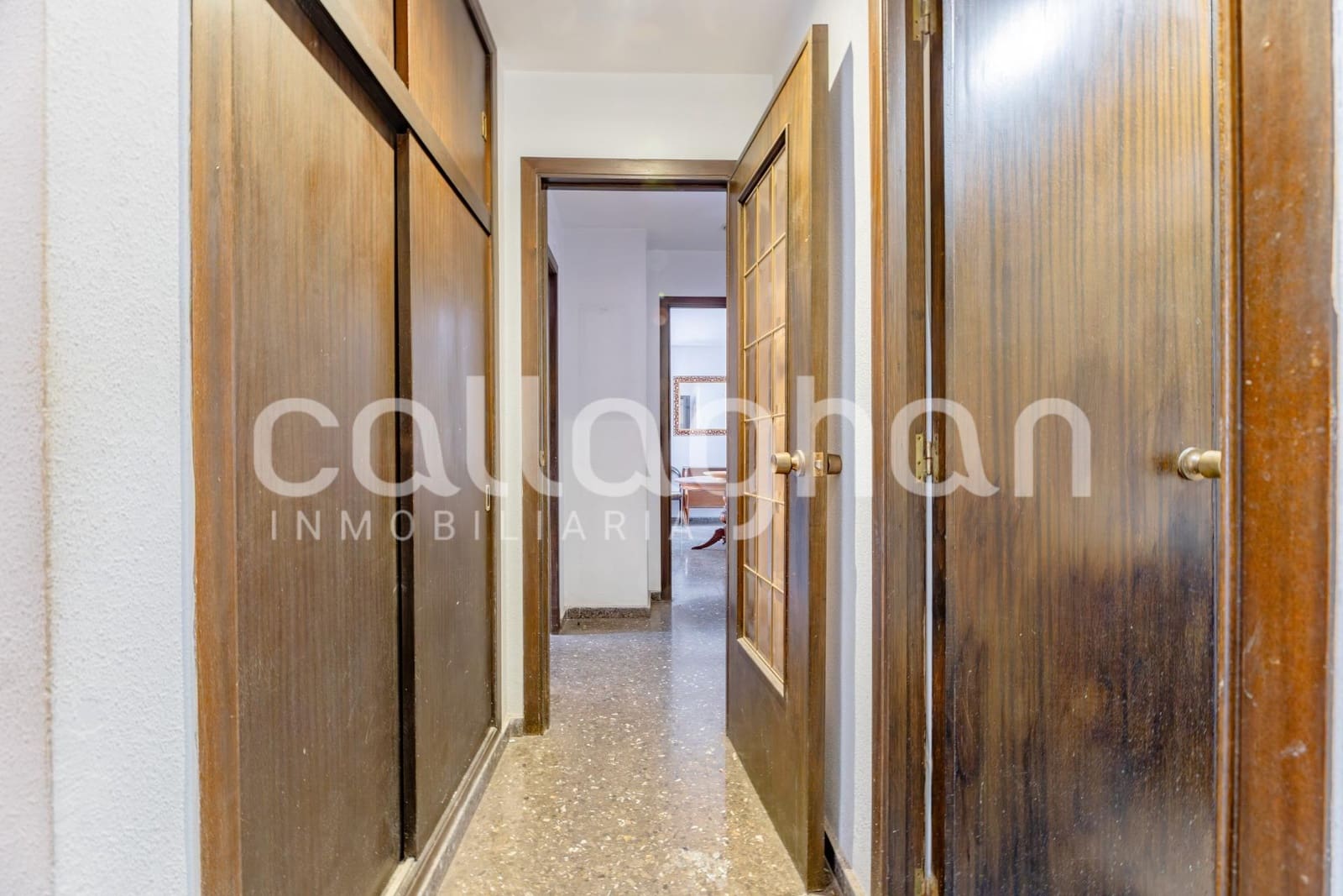 3 bedroom Flat for sale in Valencia city with garage - € 360,000 (Ref: 9997233)