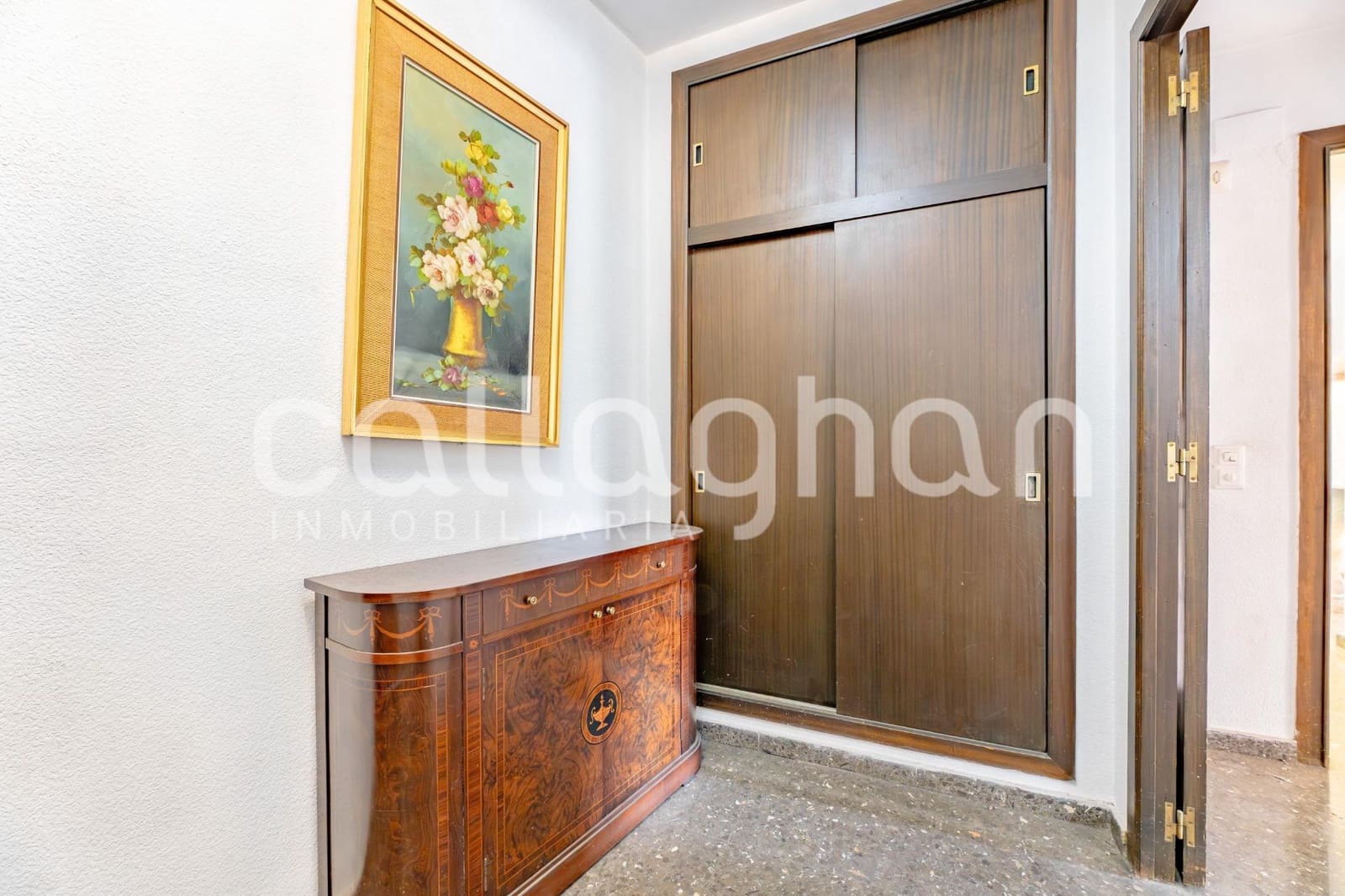 3 bedroom Flat for sale in Valencia city with garage - € 360,000 (Ref: 9997233)