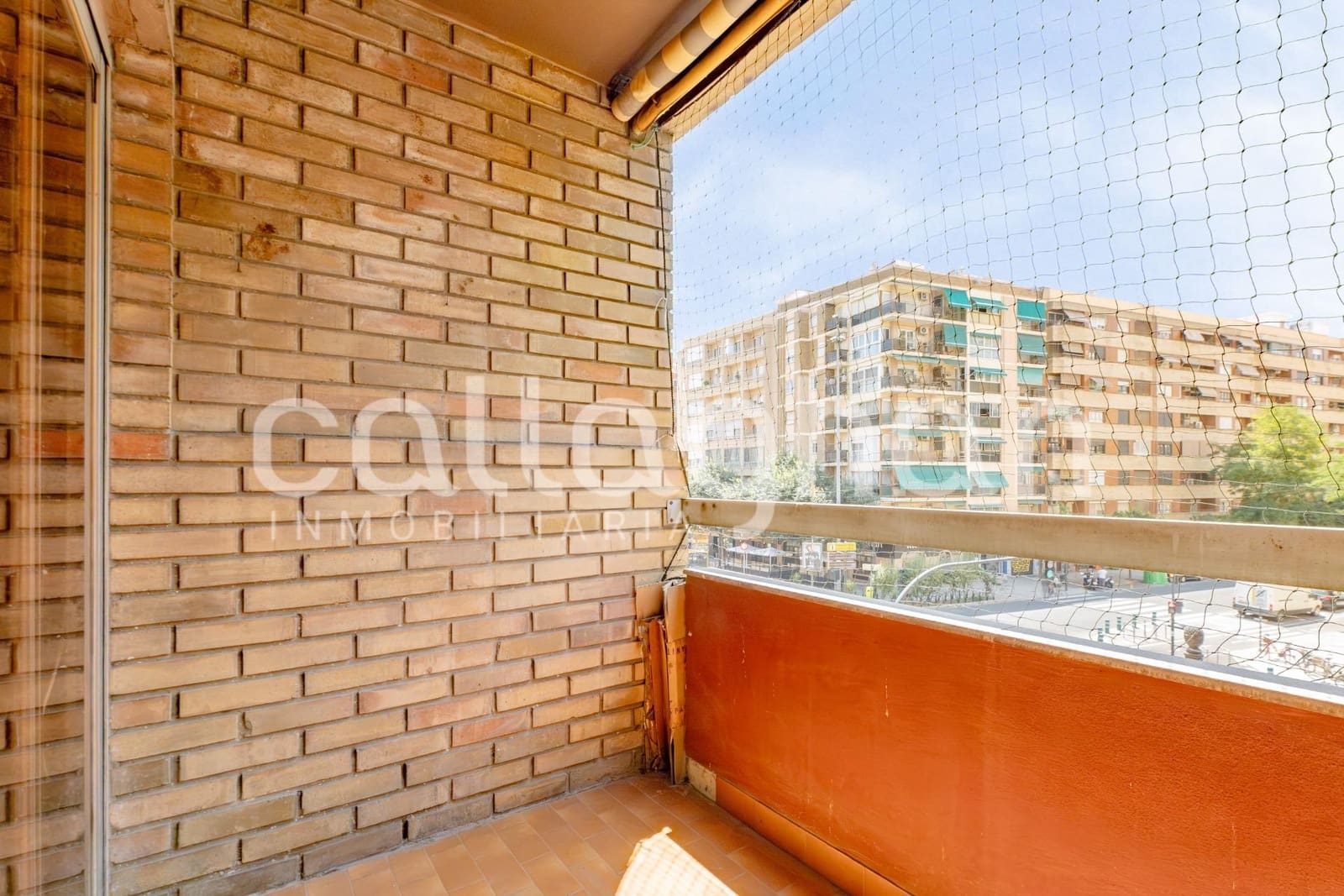 3 bedroom Flat for sale in Valencia city with garage - € 360,000 (Ref: 9997233)