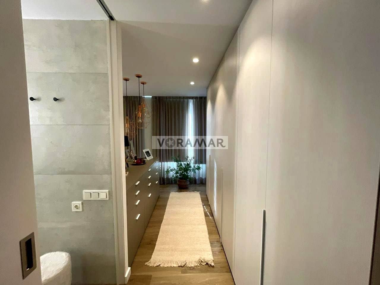 3 bedroom Flat for rent in Valencia city with garage - € 3,200 (Ref: 10024601)