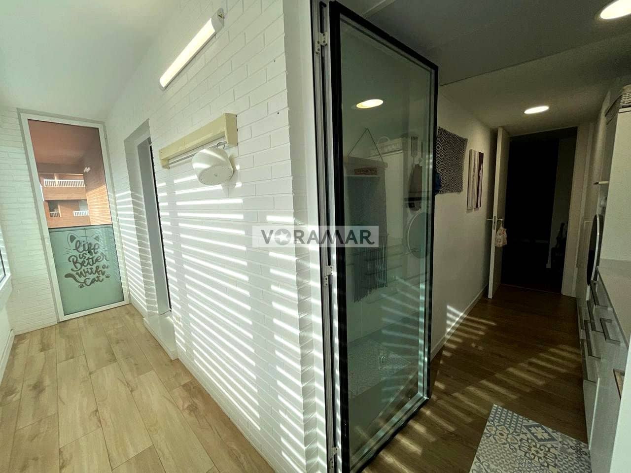 3 bedroom Flat for rent in Valencia city with garage - € 3,200 (Ref: 10024601)
