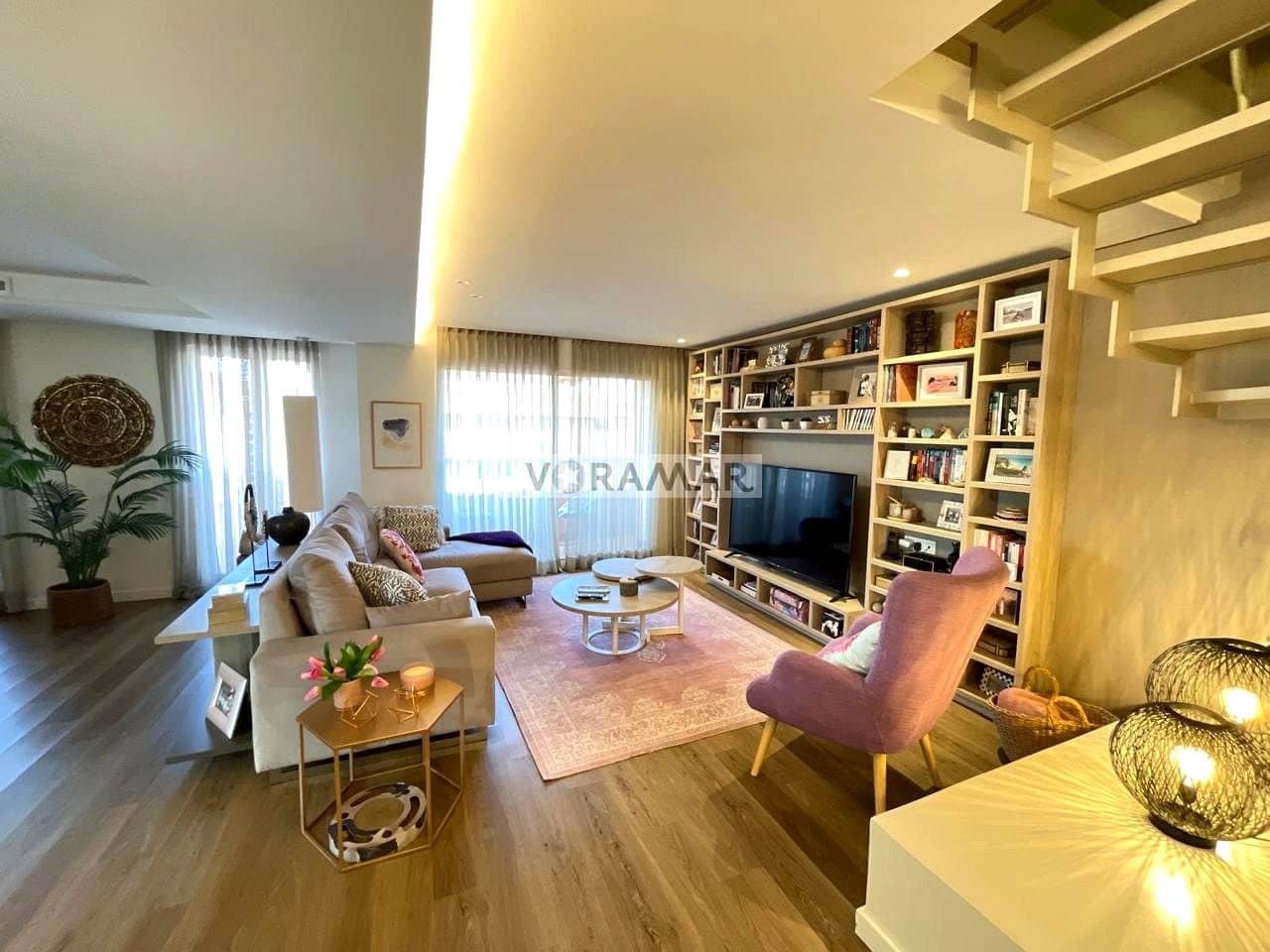 3 bedroom Flat for rent in Valencia city with garage - € 3,200 (Ref: 10024601)