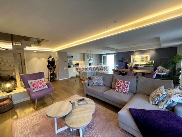 3 bedroom Flat for rent in Valencia city with garage - € 3,200 (Ref: 10024601)