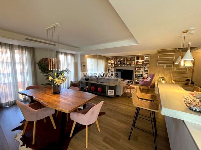 3 bedroom Flat for rent in Valencia city with garage - € 3,200 (Ref: 10024601)