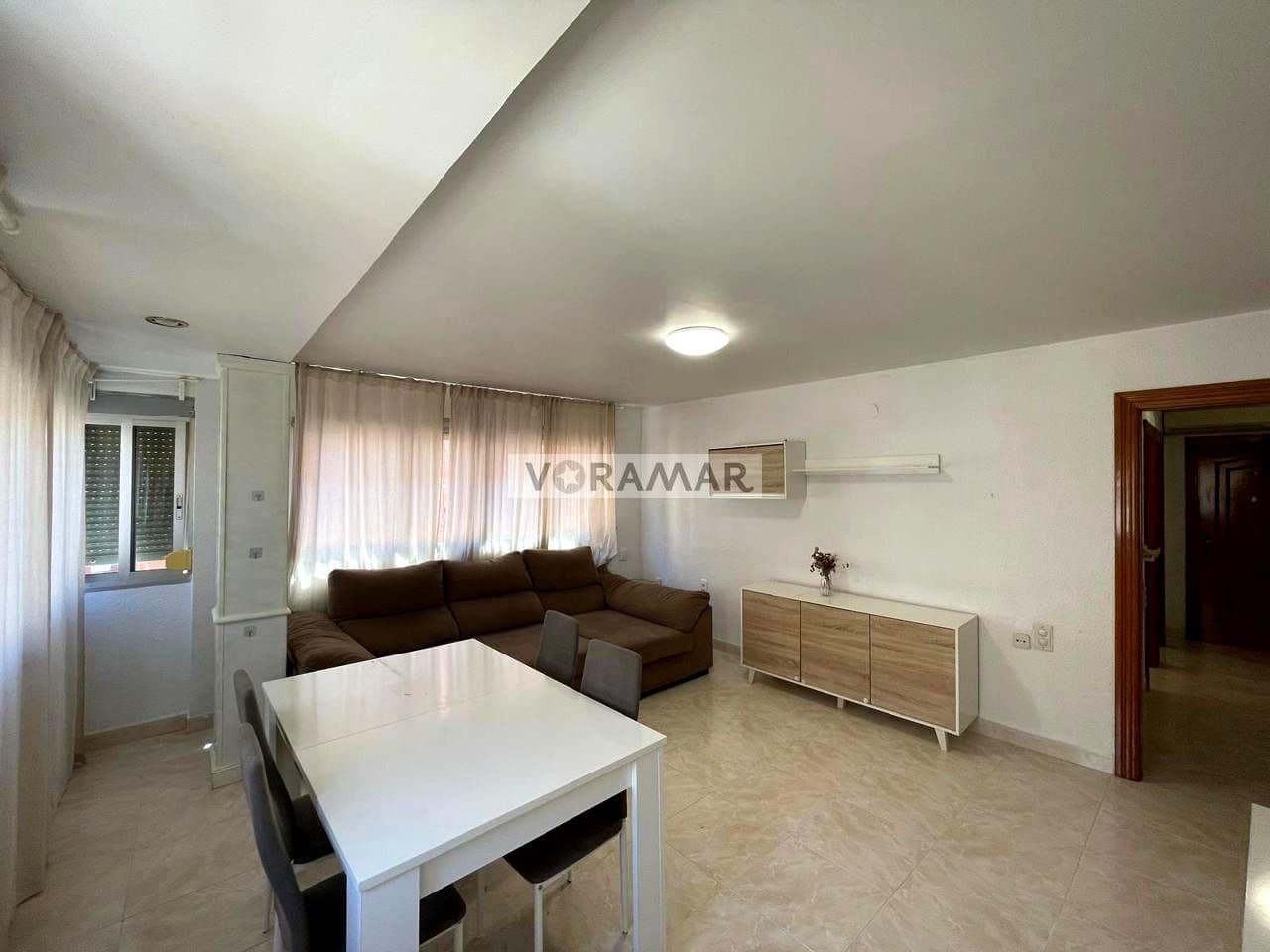 Piso de 2 habitaciones en València ciudad en alquiler - 1.100 € (Ref: 10048556)