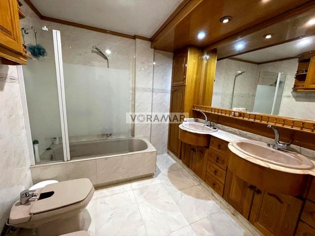 Piso de 2 habitaciones en La Malva-Rosa, València ciudad en alquiler - 1.100 € (Ref: 10048556)