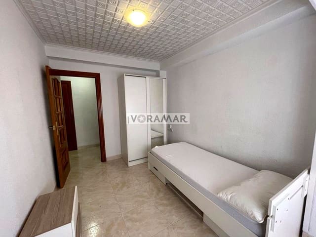Piso de 2 habitaciones en La Malva-Rosa, València ciudad en alquiler - 1.100 € (Ref: 10048556)