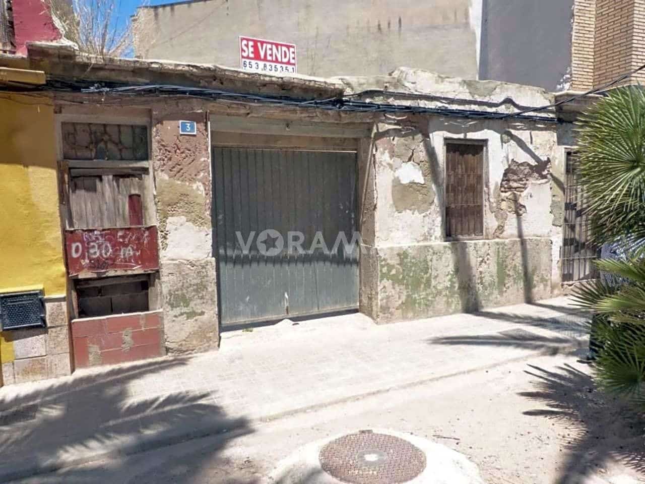 Grunde uden byggetilladelser til salg i Meliana - € 210.000 (Ref: 2986062)