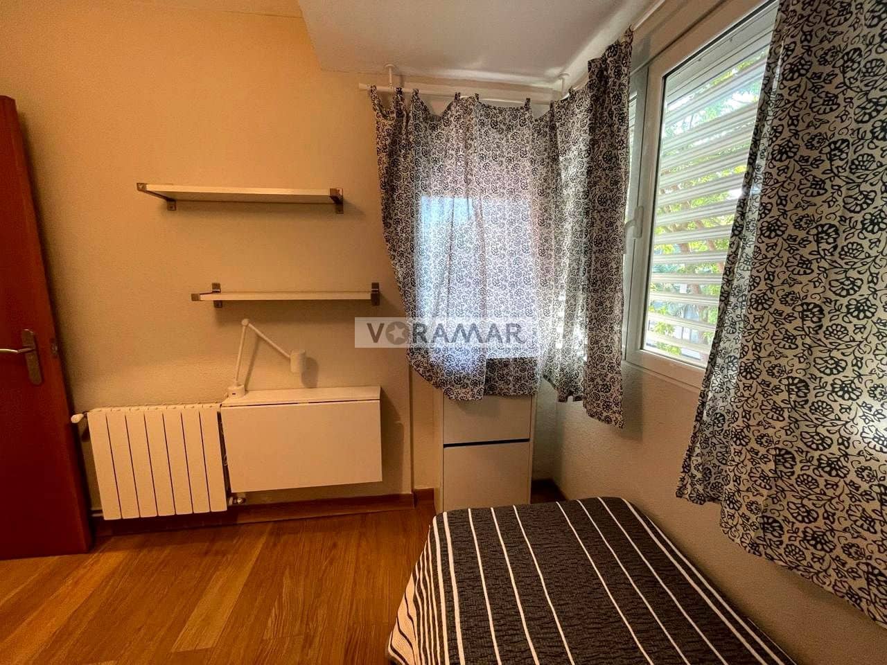 4 bedroom Flat for rent in Alboraya / Alboraia with garage - € 1,800 (Ref: 4644120)