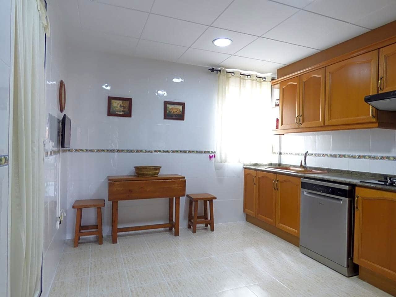 3 soveværelse Lejlighed til leje i Valencia by med garage - € 1.700 (Ref: 4731162)