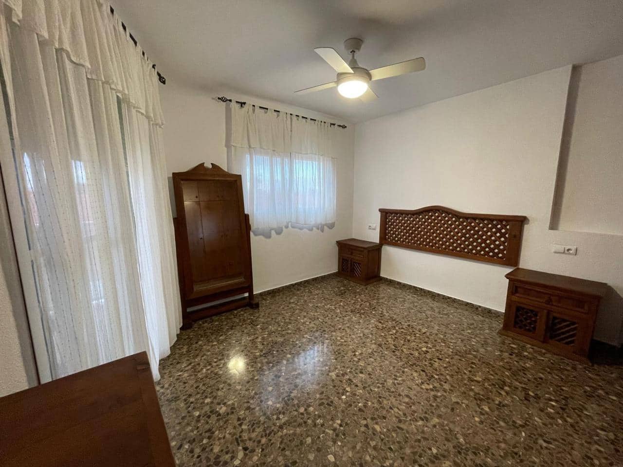 3 makuuhuone Asunto vuokrattavana paikassa Valencia kaupunki mukana 
autotalli - 1 500 € (Ref: 4731162)