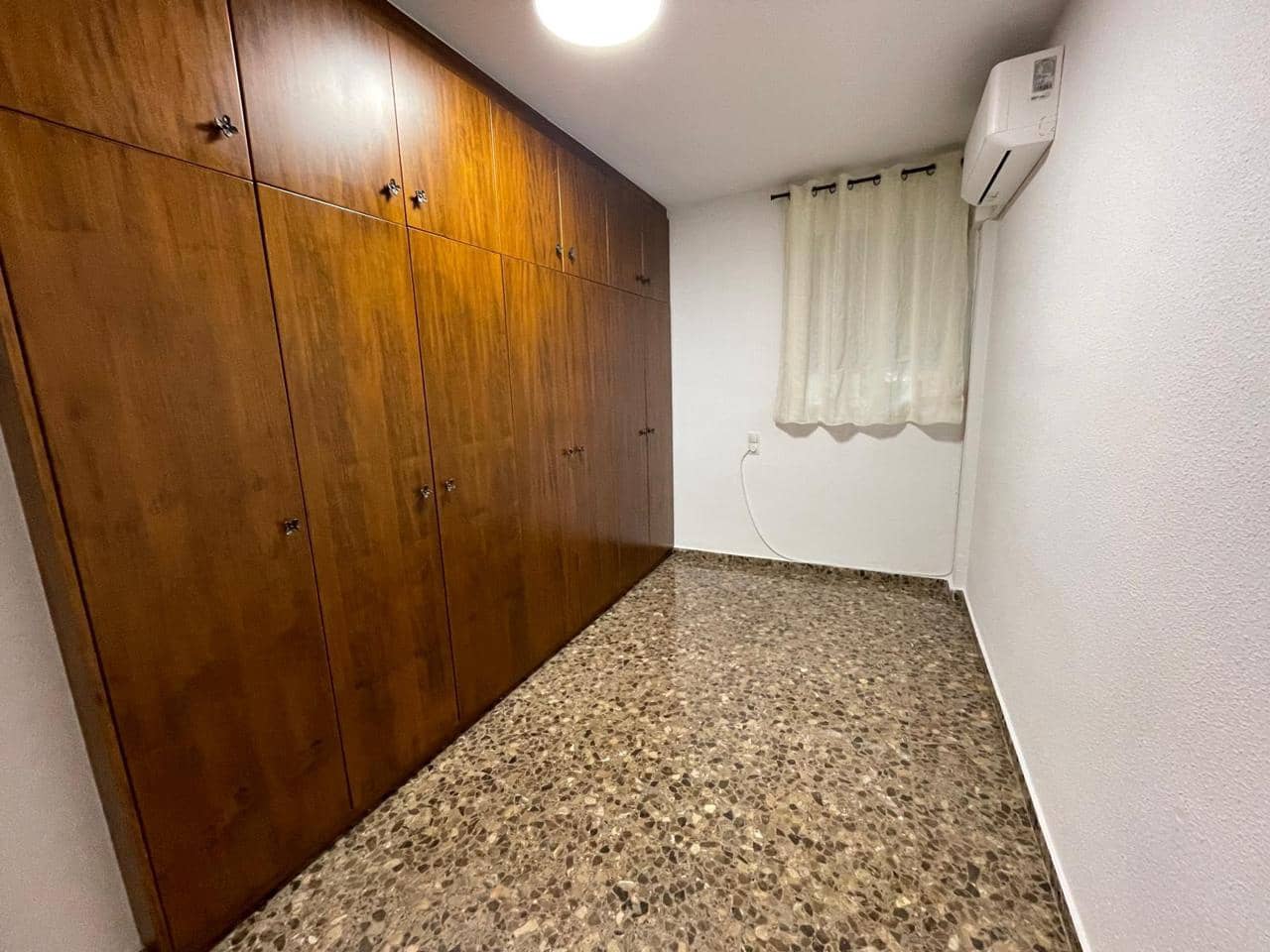 3 makuuhuone Asunto vuokrattavana paikassa Valencia kaupunki mukana 
autotalli - 1 500 € (Ref: 4731162)