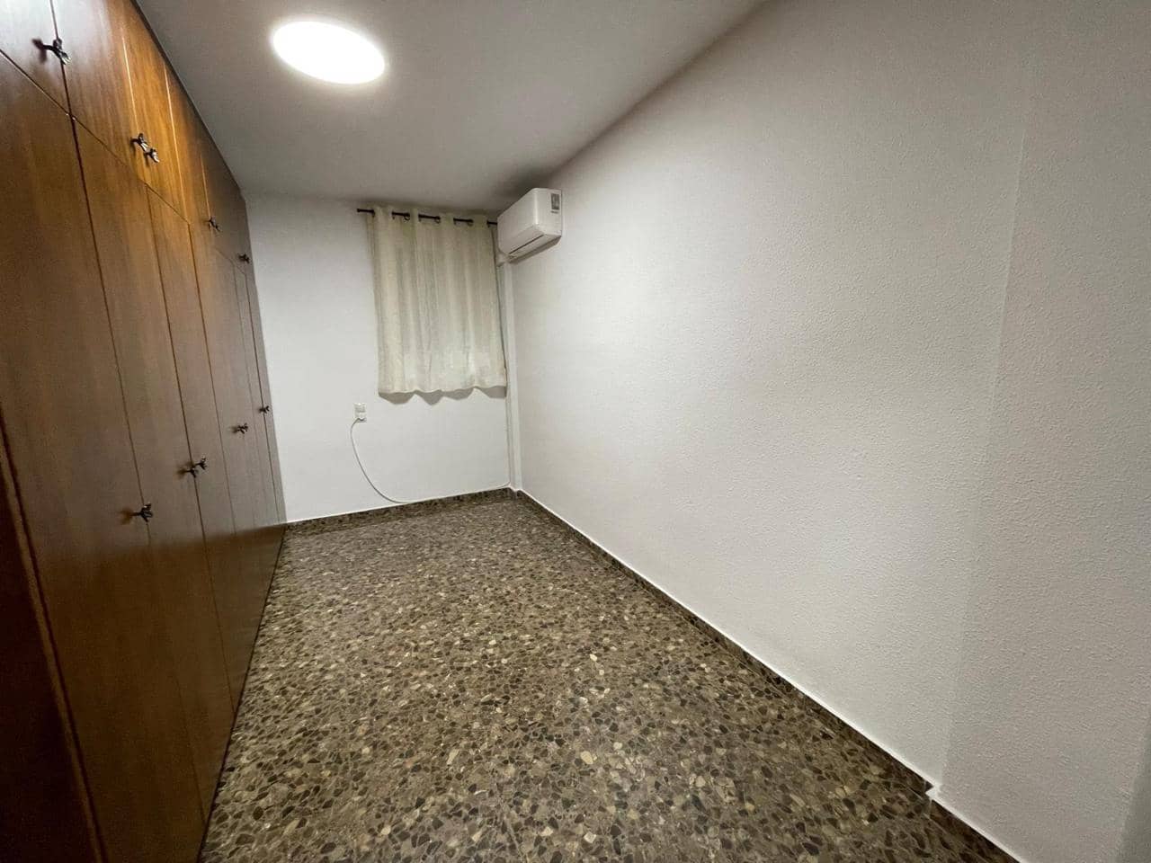 3 makuuhuone Asunto vuokrattavana paikassa Valencia kaupunki mukana 
autotalli - 1 500 € (Ref: 4731162)