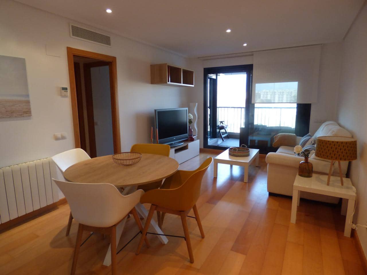 2 soveværelse Lejlighed til leje i Valencia by med swimmingpool garage - € 2.000 (Ref: 6751129)
