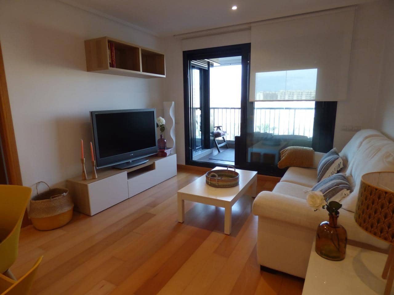 2 soveværelse Lejlighed til leje i Valencia by med swimmingpool garage - € 2.000 (Ref: 6751129)