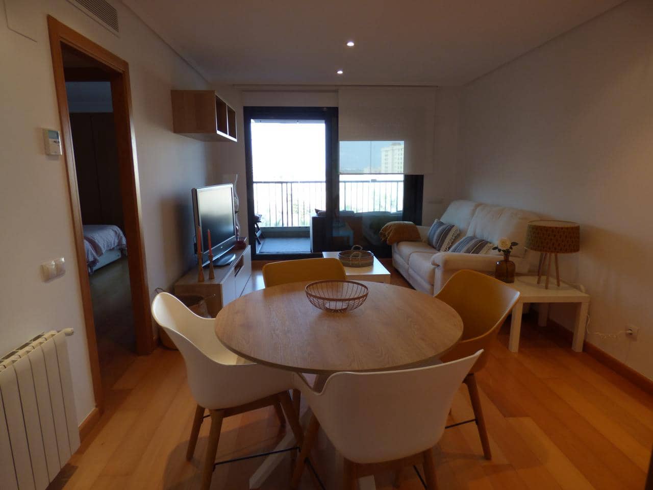 2 soveværelse Lejlighed til leje i Valencia by med swimmingpool garage - € 2.000 (Ref: 6751129)