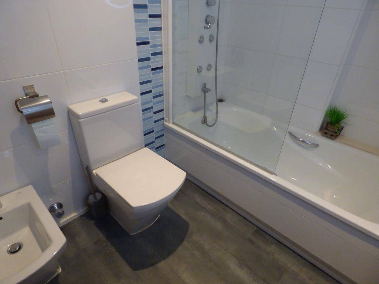 2 soveværelse Lejlighed til leje i Valencia by med swimmingpool garage - € 2.000 (Ref: 6751129)