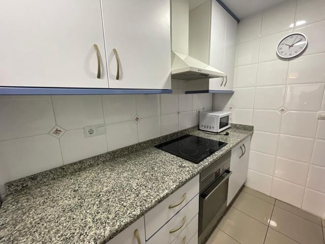 2 sovrum Lägenhet att hyra i Valencia stad med pool - 1 600 € (Ref: 6842880)
