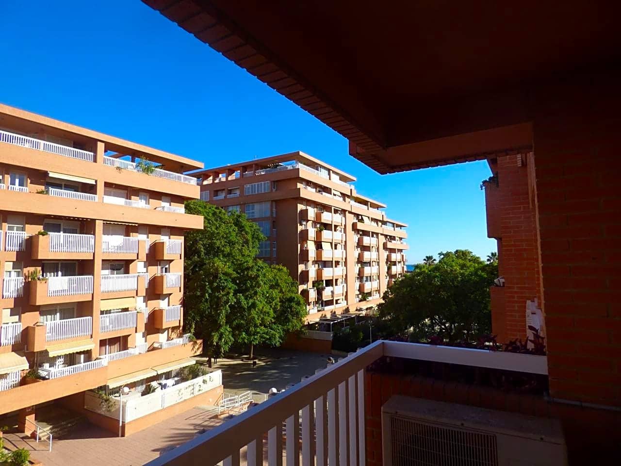 3 sovrum Lägenhet att hyra i Alboraya / Alboraia med garage - 1 300 € (Ref: 7976320)