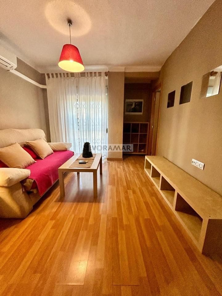 1 bedroom Flat for rent in Valencia city - € 900 (Ref: 8626074)