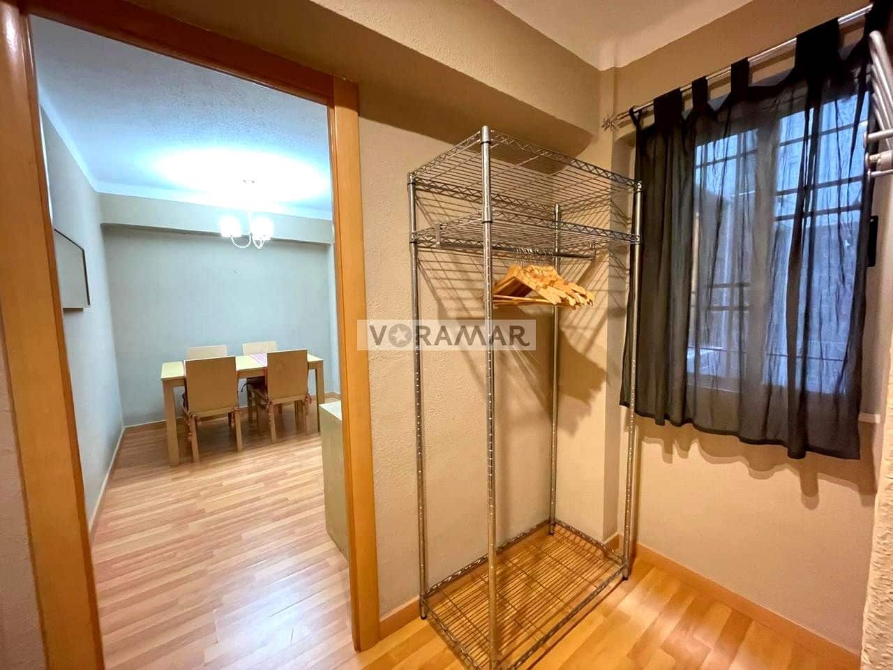 1 soveværelse Lejlighed til leje i Valencia by - € 900 (Ref: 8626074)