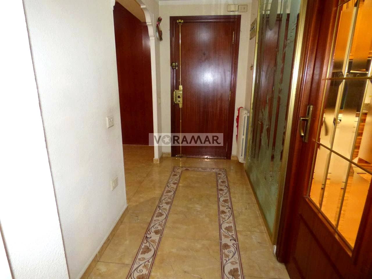 2 slaapkamer Flat te koop in Valencia stad - € 265.000 (Ref: 8814660)