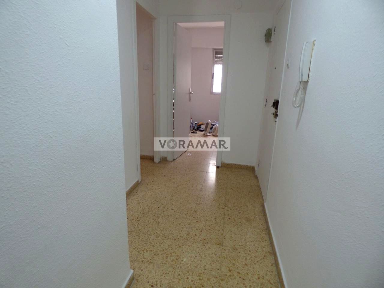 3 quarto Apartamento para arrendar em Valencia cidade - 1 300 € (Ref: 8931405)
