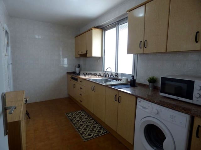 3 soveværelse Lejlighed til leje i Valencia by - € 1.300 (Ref: 8931405)