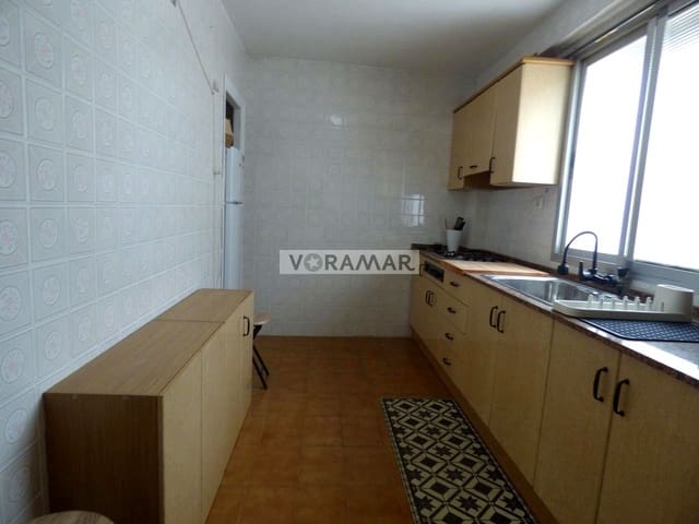 3 soveværelse Lejlighed til leje i Valencia by - € 1.300 (Ref: 8931405)