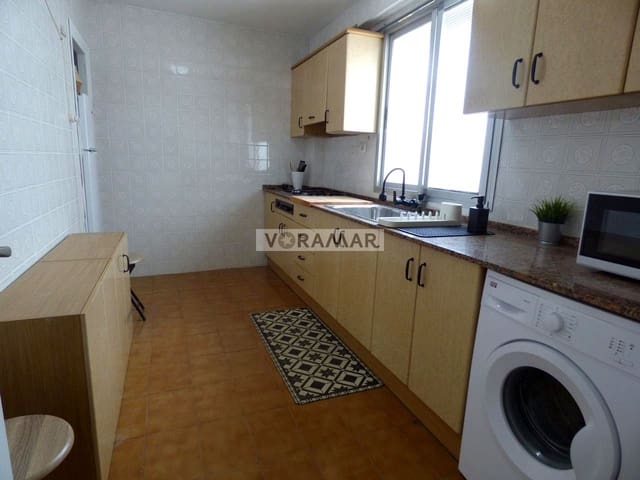 3 soveværelse Lejlighed til leje i Valencia by - € 1.300 (Ref: 8931405)