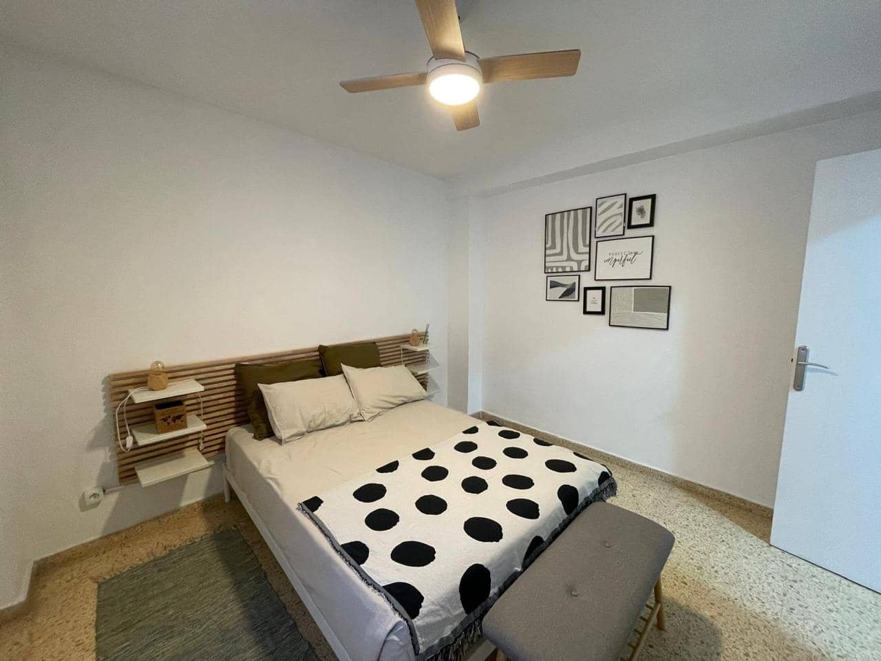 3 sovrum Lägenhet att hyra i Valencia stad - 1 300 € (Ref: 8931405)